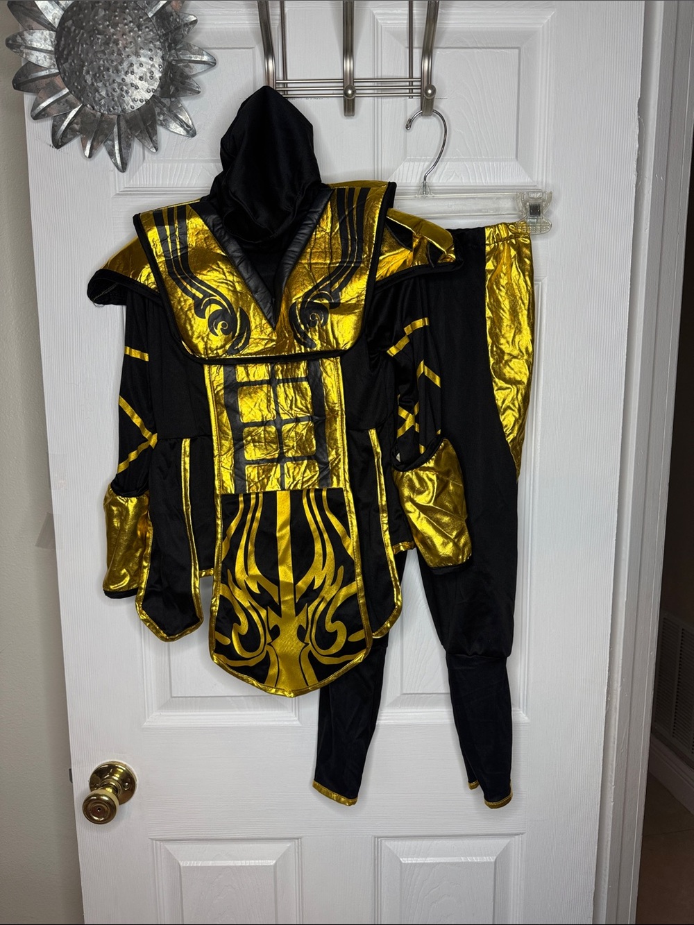 Spooktacular Creations Boy Golden Ninja Combat Costume. Sz Small.